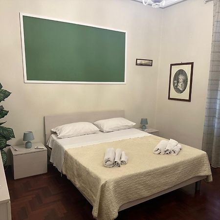 Apartament Dimora Di Maury A Due Passi Dai Trasporti E Da Ballaro Palermo Dış mekan fotoğraf