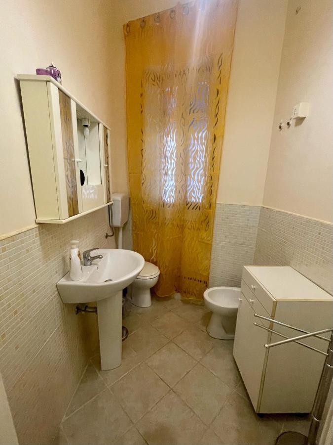 Apartament Dimora Di Maury A Due Passi Dai Trasporti E Da Ballaro Palermo Dış mekan fotoğraf
