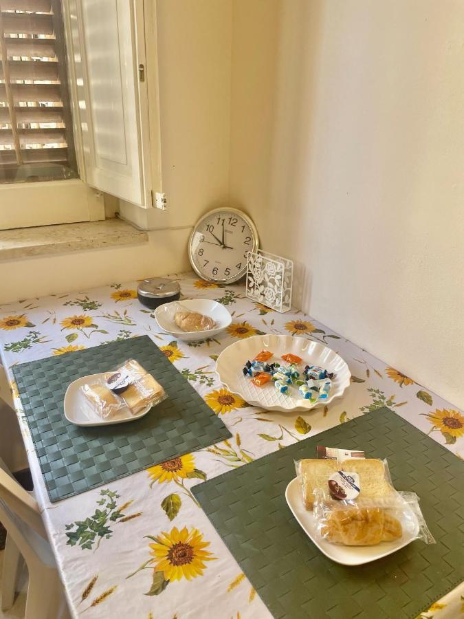 Apartament Dimora Di Maury A Due Passi Dai Trasporti E Da Ballaro Palermo Dış mekan fotoğraf
