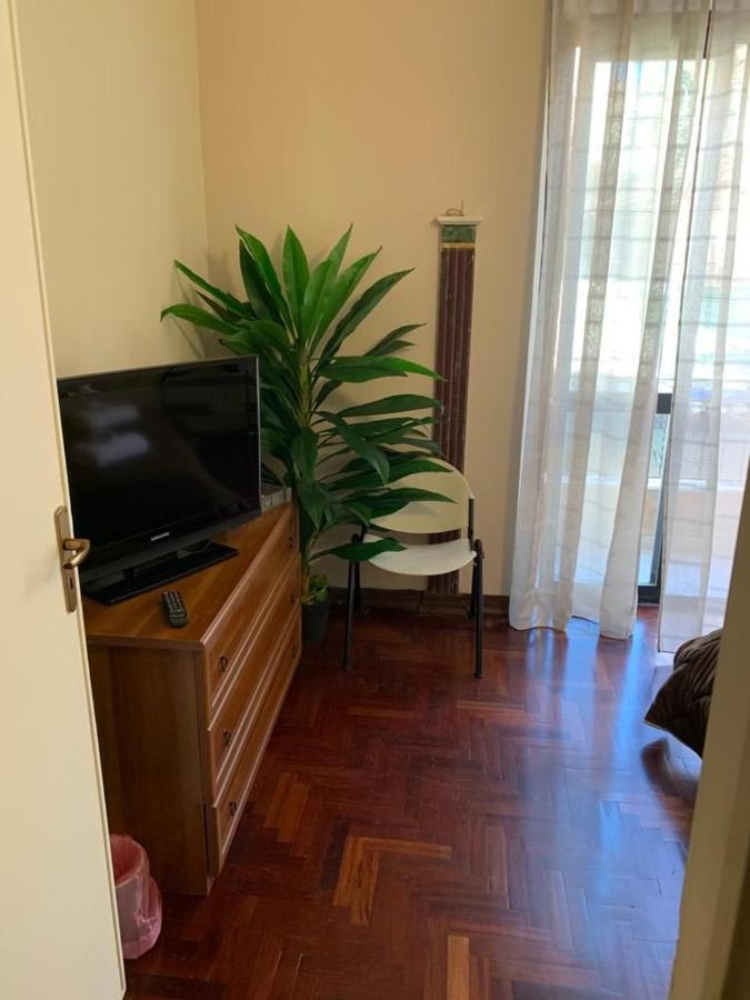 Apartament Dimora Di Maury A Due Passi Dai Trasporti E Da Ballaro Palermo Dış mekan fotoğraf